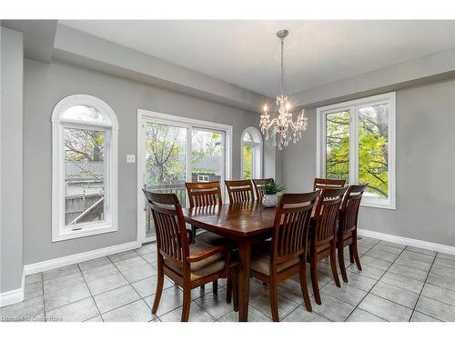 49 Conrad Place, Grimsby, ON - Indoor Photo Showing Dining Room