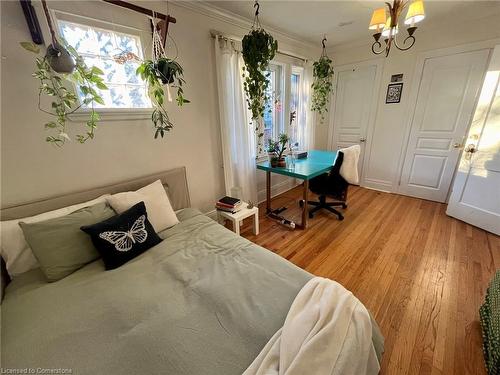 57 Newton Avenue, Hamilton, ON - Indoor Photo Showing Bedroom