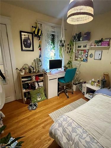 57 Newton Avenue, Hamilton, ON - Indoor Photo Showing Bedroom