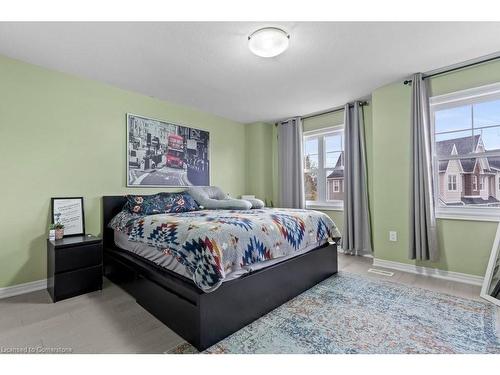 39 Durksen Drive, St. Catharines, ON - Indoor Photo Showing Bedroom