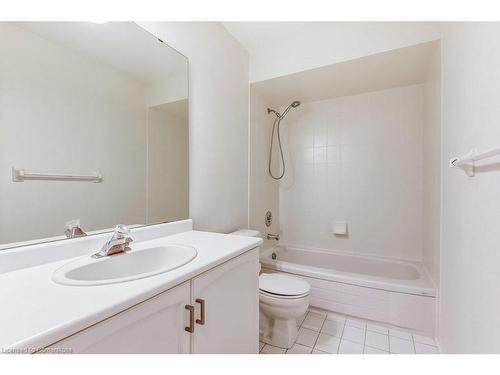 21-1415 Hazelton Boulevard, Burlington, ON - Indoor Photo Showing Bathroom