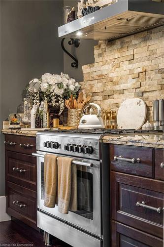 485 Catharine Street N, Hamilton, ON - Indoor Photo Showing Kitchen