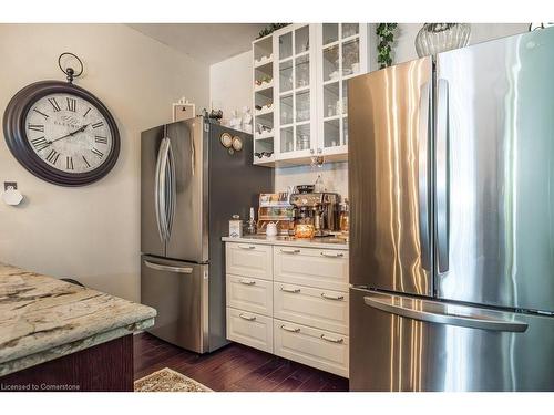 485 Catharine Street N, Hamilton, ON - Indoor Photo Showing Kitchen