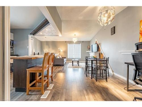 45 Woodland Drive, Welland, ON - Indoor Photo Showing Dining Room