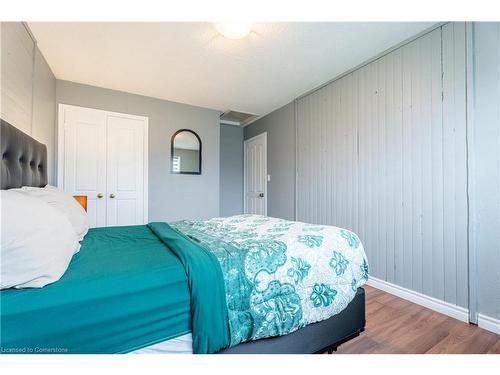 45 Woodland Drive, Welland, ON - Indoor Photo Showing Bedroom