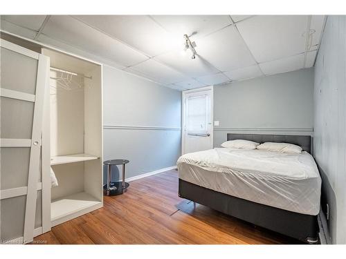 45 Woodland Drive, Welland, ON - Indoor Photo Showing Bedroom