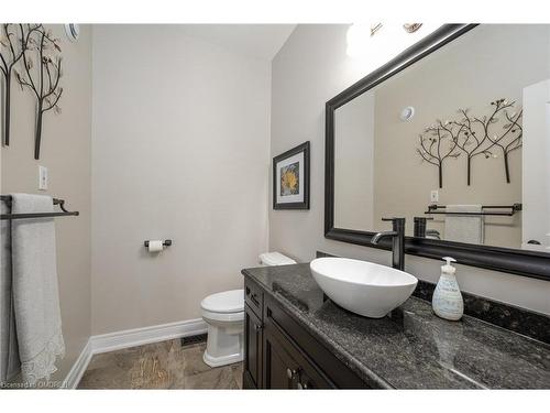 100 Chesswood Trail, Flamborough, ON - Indoor Photo Showing Bathroom