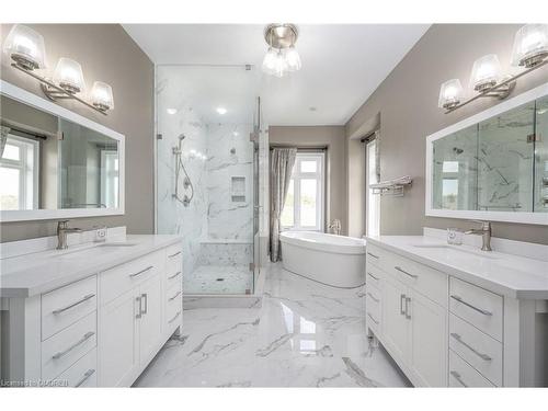 100 Chesswood Trail, Flamborough, ON - Indoor Photo Showing Bathroom