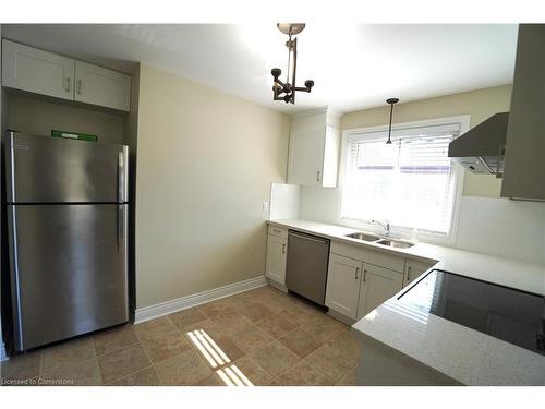 1-31 Greenwood Street, Hamilton, ON - Indoor Photo Showing Kitchen With Stainless Steel Kitchen With Double Sink