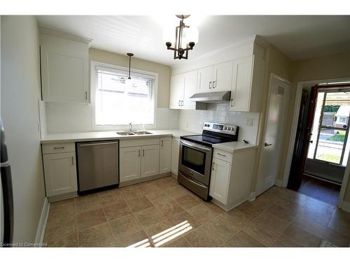 1-31 Greenwood Street, Hamilton, ON - Indoor Photo Showing Kitchen With Stainless Steel Kitchen With Double Sink