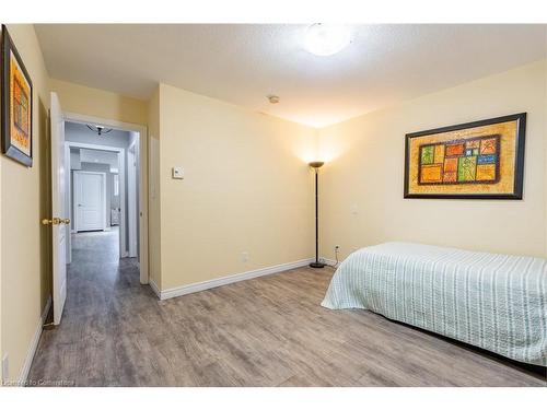 39 Spitfire Drive, Mount Hope, ON - Indoor Photo Showing Bedroom