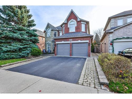 2514 Nicklaus Court, Burlington, ON - Outdoor With Facade