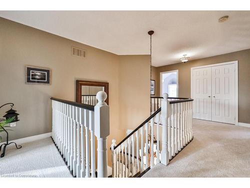 2514 Nicklaus Court, Burlington, ON - Indoor Photo Showing Other Room