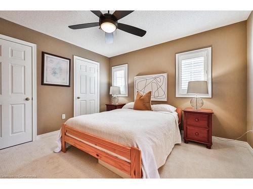 2514 Nicklaus Court, Burlington, ON - Indoor Photo Showing Bedroom