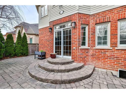 2514 Nicklaus Court, Burlington, ON - Outdoor