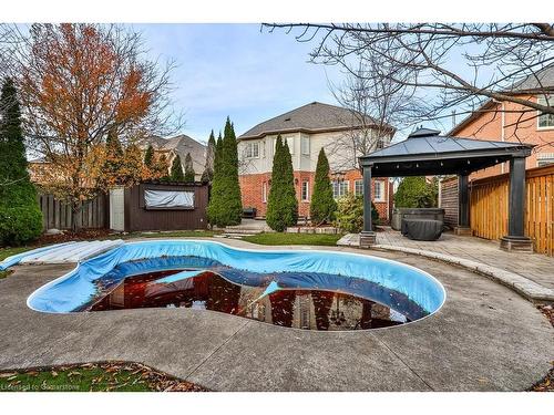 2514 Nicklaus Court, Burlington, ON - Outdoor With In Ground Pool With Backyard