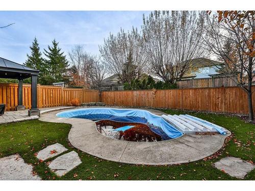 2514 Nicklaus Court, Burlington, ON - Outdoor With In Ground Pool With Backyard