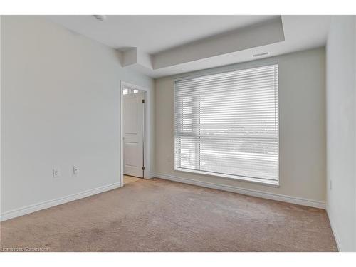 206-2393 Bronte Road, Oakville, ON - Indoor Photo Showing Other Room