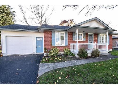 208 Forest Street E, Dunnville, ON - Outdoor With Deck Patio Veranda With Facade