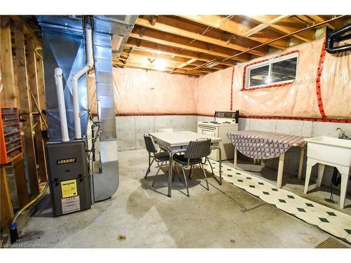 208 Forest Street E, Dunnville, ON - Indoor Photo Showing Basement