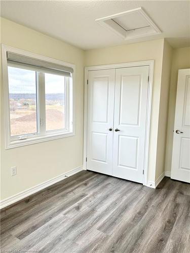 160 Sonoma Lane, Stoney Creek, ON - Indoor Photo Showing Other Room