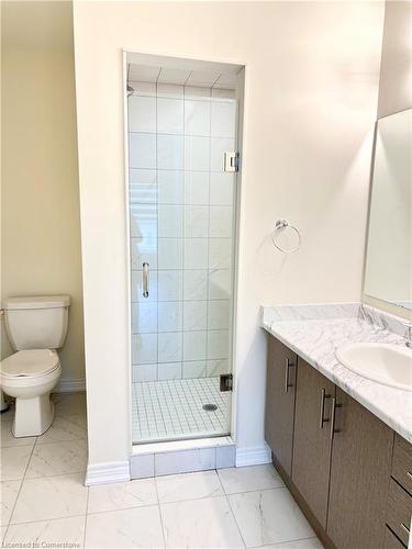 160 Sonoma Lane, Stoney Creek, ON - Indoor Photo Showing Bathroom