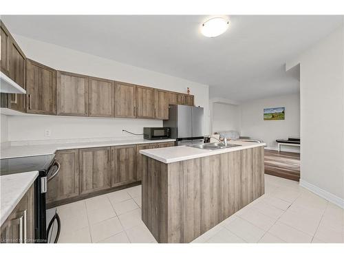 895 Burwell Street, Fort Erie, ON - Indoor Photo Showing Kitchen With Double Sink