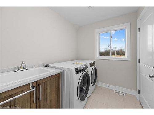 895 Burwell Street, Fort Erie, ON - Indoor Photo Showing Laundry Room