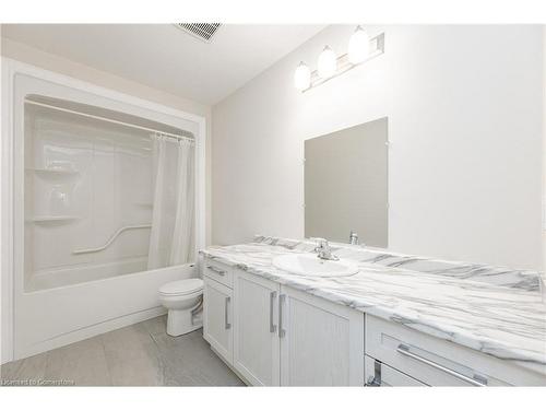 895 Burwell Street, Fort Erie, ON - Indoor Photo Showing Bathroom