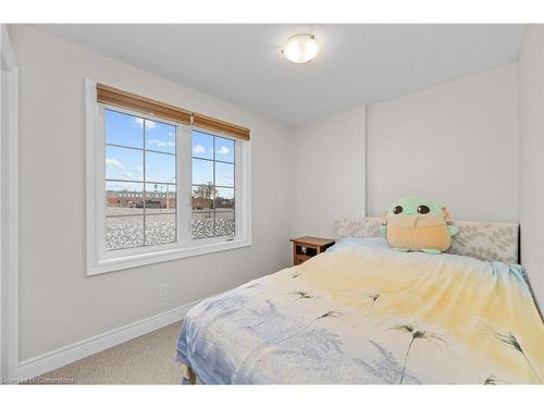 895 Burwell Street, Fort Erie, ON - Indoor Photo Showing Bedroom