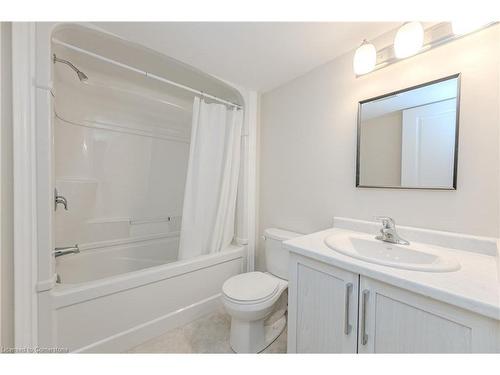 895 Burwell Street, Fort Erie, ON - Indoor Photo Showing Bathroom