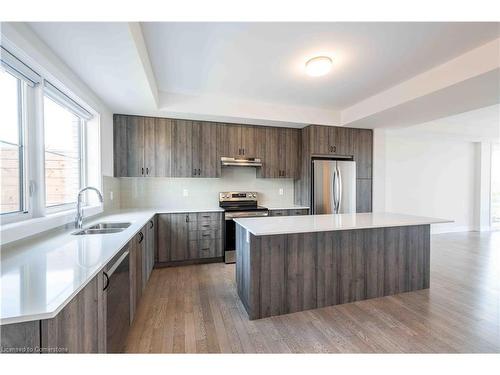 13-2273 Turnberry Road, Burlington, ON - Indoor Photo Showing Kitchen With Stainless Steel Kitchen With Double Sink With Upgraded Kitchen