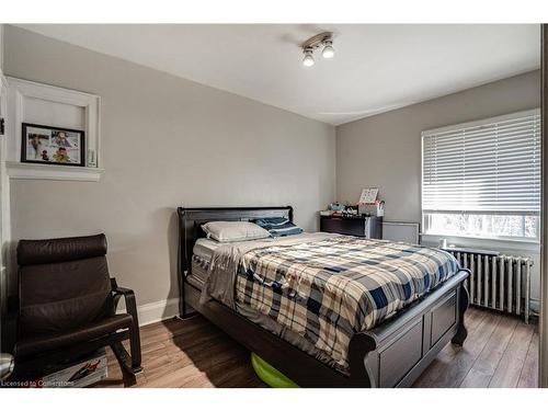 95 Rogers Road, Toronto, ON - Indoor Photo Showing Bedroom