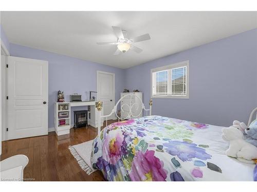 35 Oldmill Road, Ancaster, ON - Indoor Photo Showing Bedroom