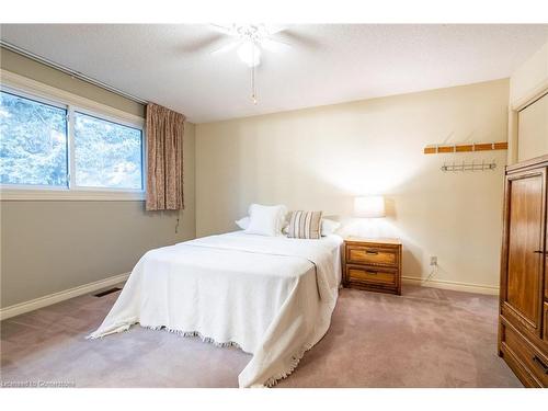 3 San Paulo Drive, Hamilton, ON - Indoor Photo Showing Bedroom