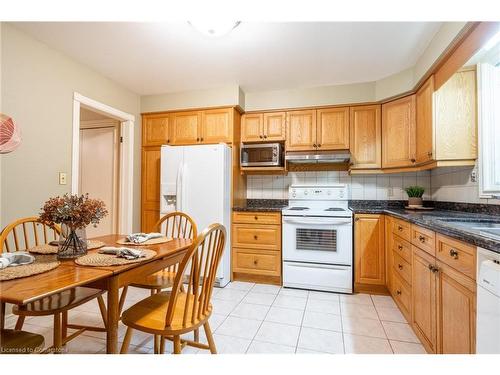 3 San Paulo Drive, Hamilton, ON - Indoor Photo Showing Kitchen