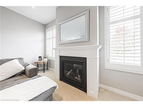 51 Narbonne Crescent, Stoney Creek, ON - Indoor Photo Showing Living Room With Fireplace