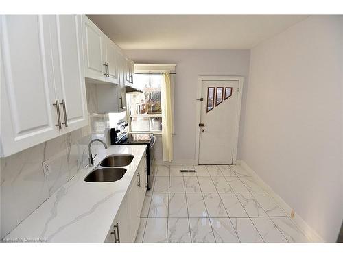 154 Park Street N, Hamilton, ON - Indoor Photo Showing Kitchen With Double Sink