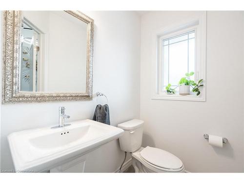 4073 Thomas Street, Beamsville, ON - Indoor Photo Showing Bathroom