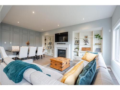 4073 Thomas Street, Beamsville, ON - Indoor Photo Showing Living Room With Fireplace