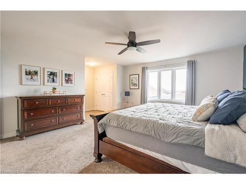 4073 Thomas Street, Beamsville, ON - Indoor Photo Showing Bedroom