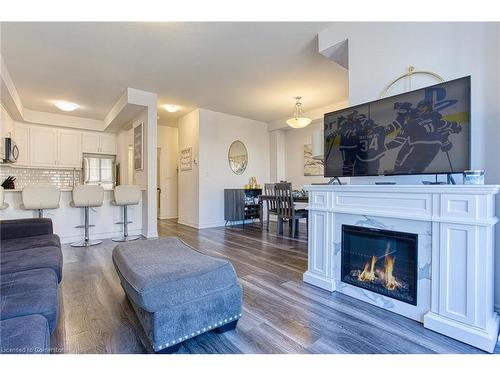 59-575 Woodward Avenue, Hamilton, ON - Indoor Photo Showing Living Room With Fireplace