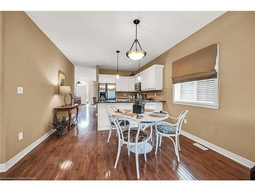 4531 Frances Crescent, Beamsville, ON - Indoor Photo Showing Dining Room