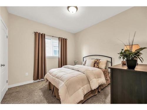 4531 Frances Crescent, Beamsville, ON - Indoor Photo Showing Bedroom