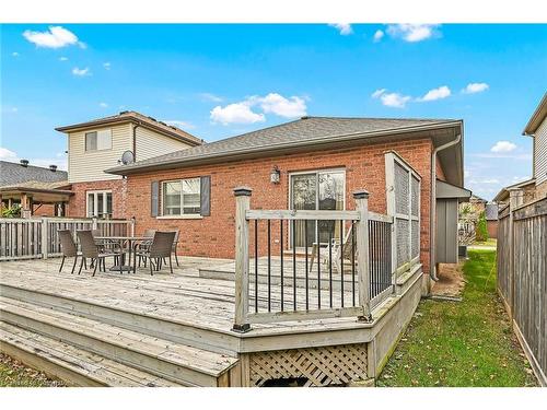 4531 Frances Crescent, Beamsville, ON - Outdoor With Deck Patio Veranda With Exterior