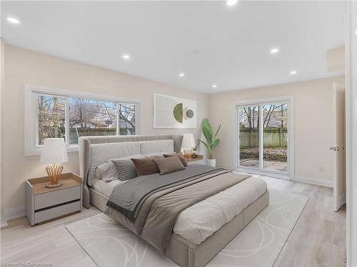 1 Exeter Avenue, Welland, ON - Indoor Photo Showing Bedroom