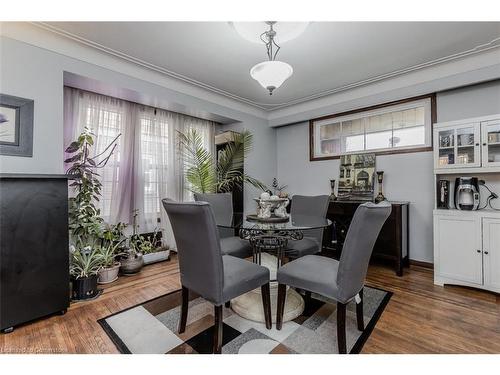 49 Tisdale Street S, Hamilton, ON - Indoor Photo Showing Dining Room