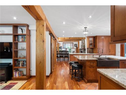 1194 Stirling Drive, Oakville, ON - Indoor Photo Showing Kitchen With Double Sink