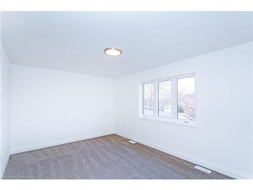 29 Dana Drive, Hamilton, ON - Indoor Photo Showing Other Room