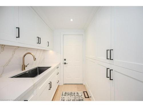 6-3333 New Street, Burlington, ON - Indoor Photo Showing Kitchen